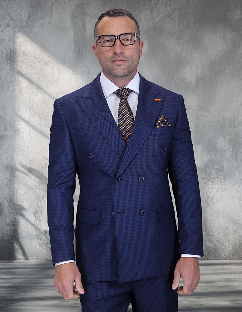 2PC DOUBLE BREASTED SUIT. SUPER 200'S EXTRA FINE ITALIAN WOOL FABRIC HAND MADE 