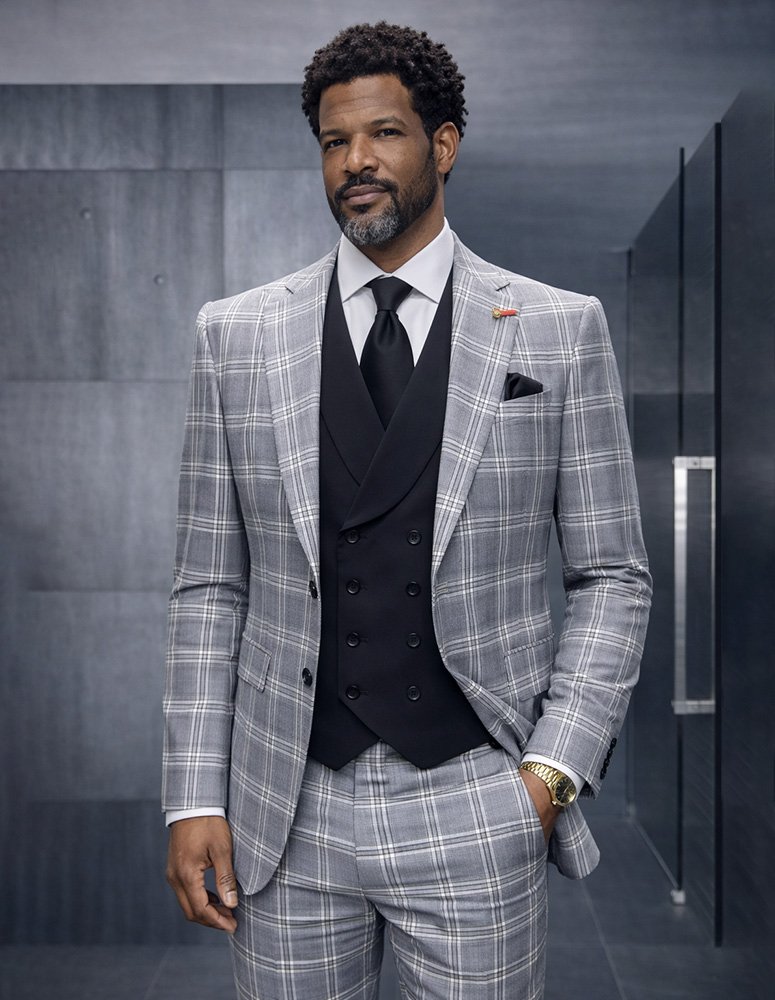 3PC PLAID SUIT WITH SOLID COLOR CONTRAST DOUBLE BREASTED VEST. SUPER 200'S ITALIAN WOOL AND CASHMERE FABRIC. MODERN FIT FLAT FRONT PANTS