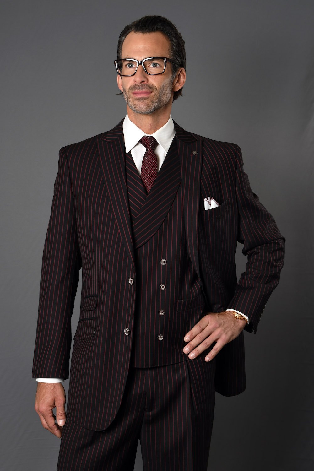 ZARELLI  BLACK RED 3PC 2 BUTTON PINSTRIPE, DOUBLE BREASTED VEST, PLEATED PANTS SUPER 150'S WOOL SUIT EXTRA FINE ITALIAN MADE  